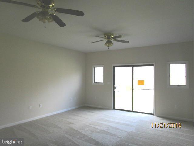 3550 Sigler Road Jefferson, MD 21755 - Photo 14 of 30 Living Room