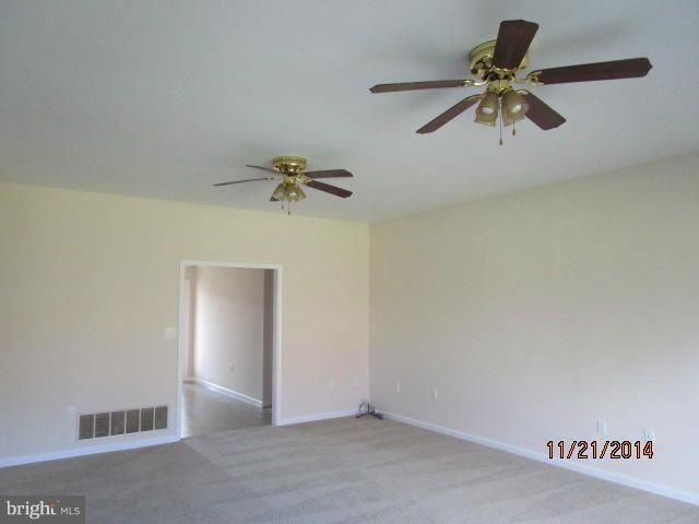 3550 Sigler Road Jefferson, MD 21755 - Photo 15 of 30 Living Room