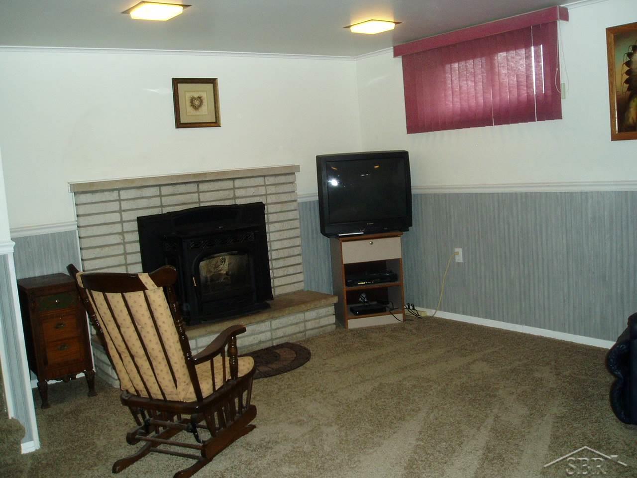 9935 Dice Road Freeland, MI 48623 - Photo 7 of 14 31288204-6.JPG
