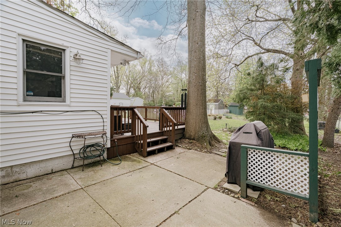 5268 Edenhurst Road Lyndhurst, OH 44124 - Photo 33 of 39