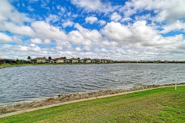 $674,900 | 283 Toscavilla Boulevard, Nokomis, FL 34275