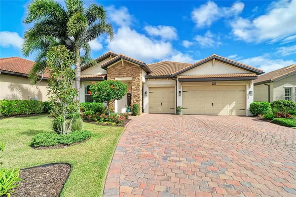 $674,900 | 283 Toscavilla Boulevard, Nokomis, FL 34275