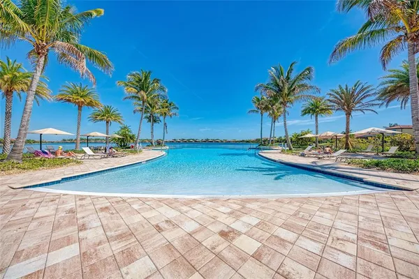 $674,900 | 283 Toscavilla Boulevard, Nokomis, FL 34275