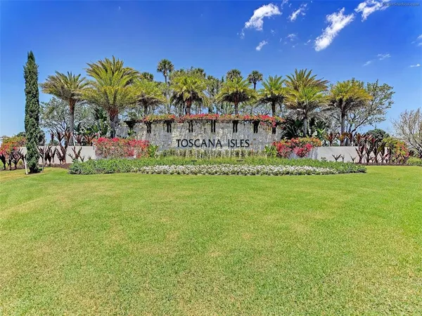 $674,900 | 283 Toscavilla Boulevard, Nokomis, FL 34275