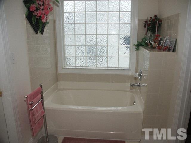 3319 Swinford Court Raleigh, NC 27604 - Photo 9 of 17 Photo #9