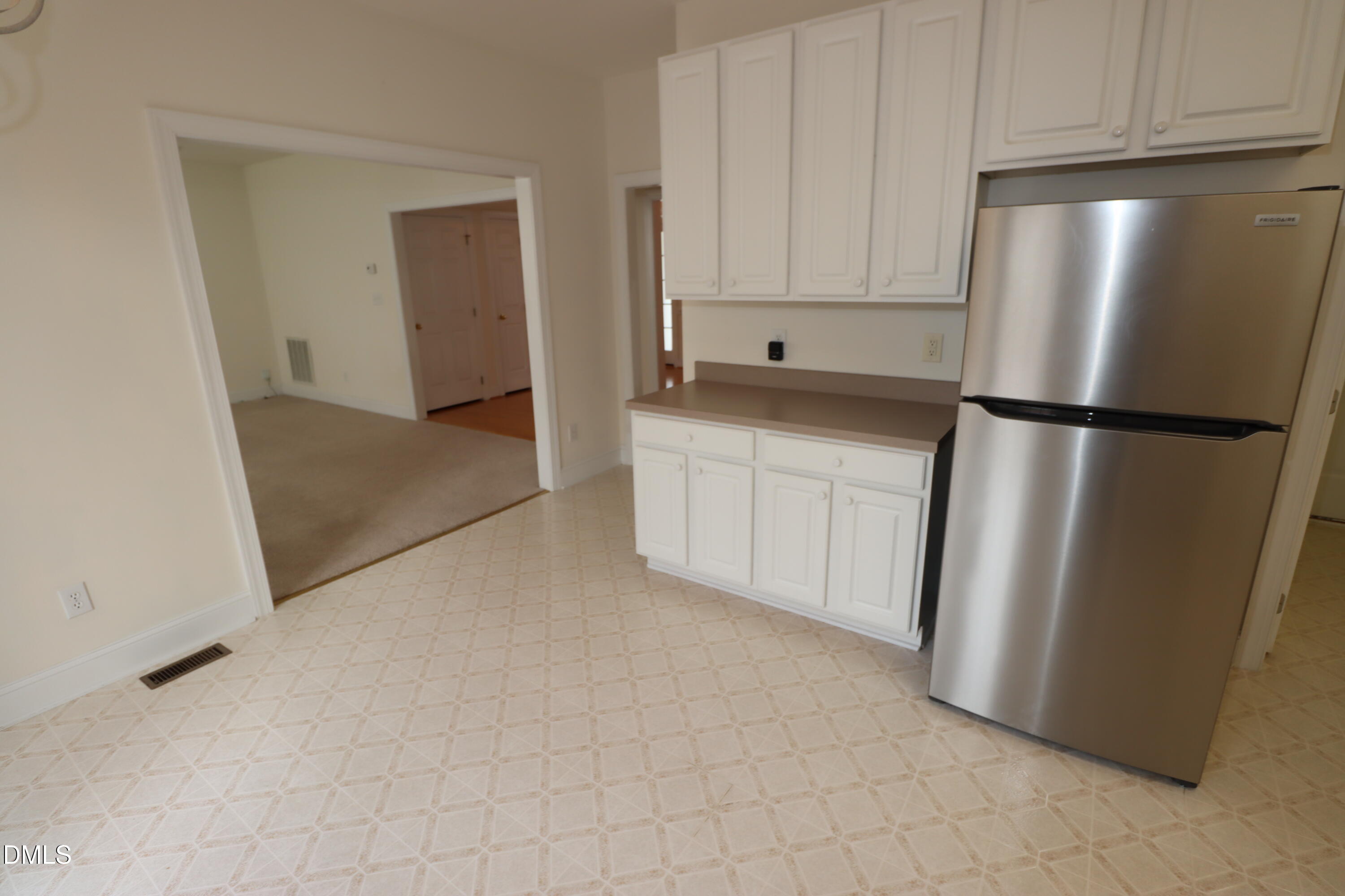 3319 Swinford Court Raleigh, NC 27604 - Photo 9 of 19 Kitchen