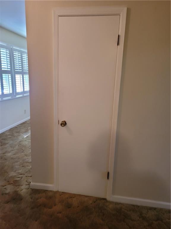 2212 Colonial Circle Gainesville, GA 30501 - Photo 16 of 57 a view of small space