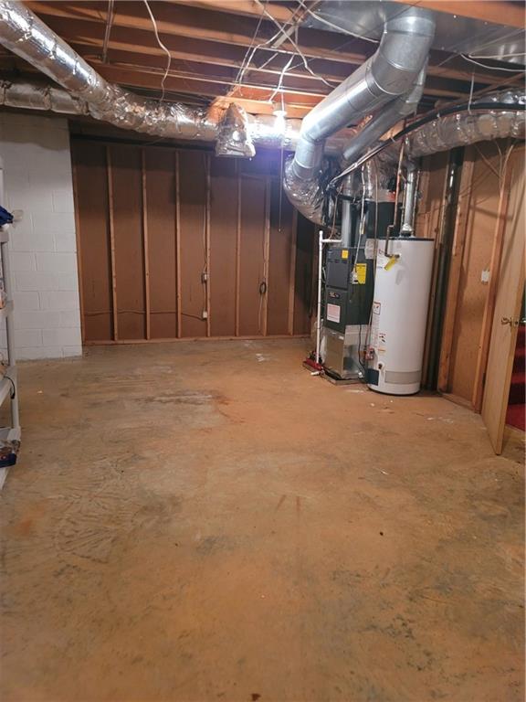 2212 Colonial Circle Gainesville, GA 30501 - Photo 35 of 57 a view of an empty room with a sink