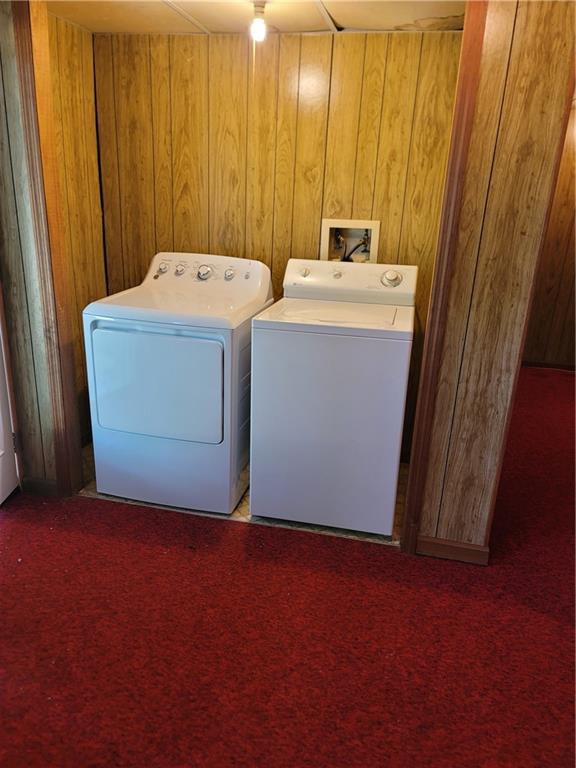 2212 Colonial Circle Gainesville, GA 30501 - Photo 44 of 57 a utility room with dryer and washer