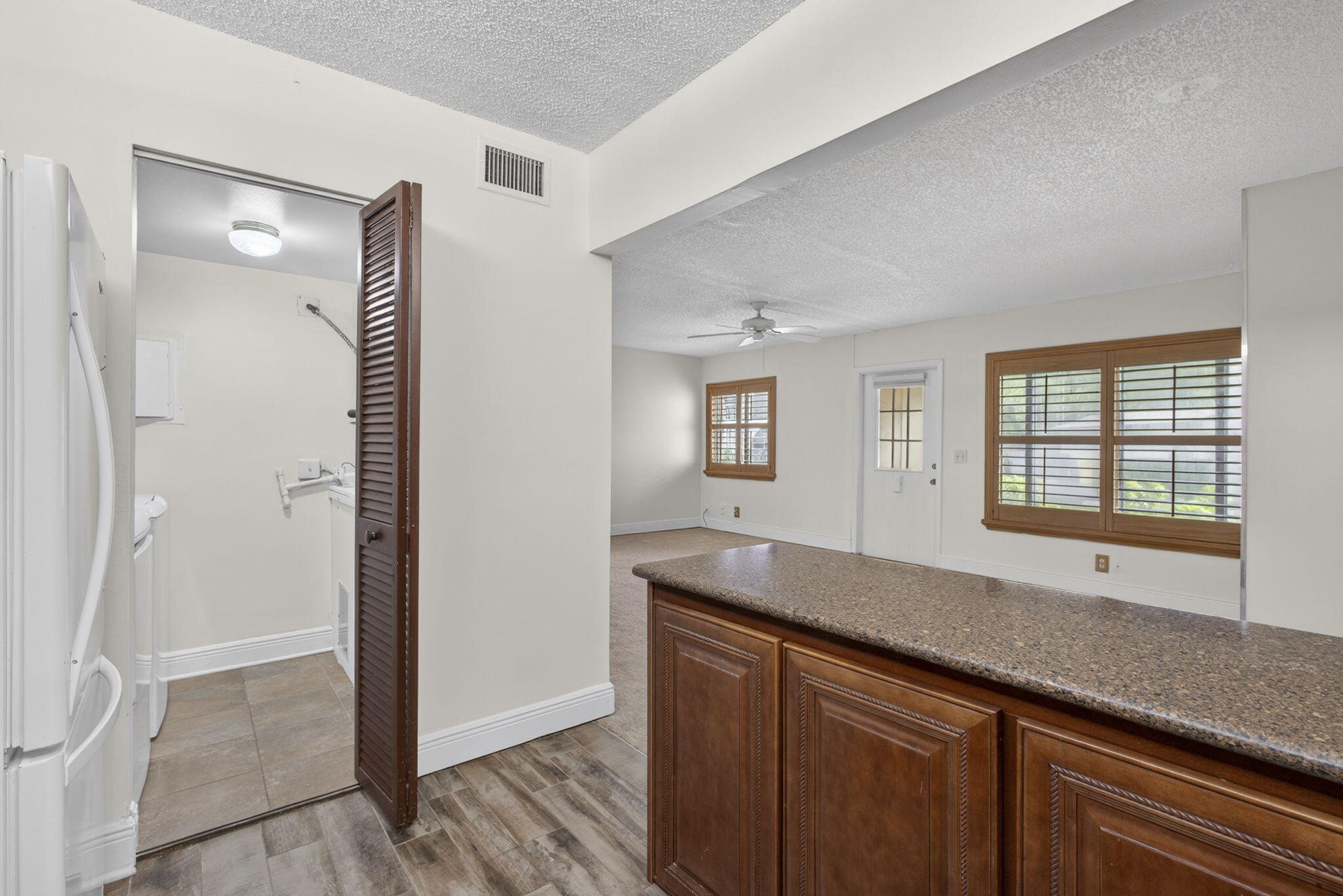 315 Pine Ridge Circle, Unit D1 Greenacres, FL 33463 - Photo 22 of 43 22-web-or-mls-BS1A5087