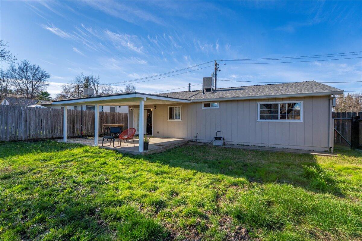 1481 Diamond Street Anderson, CA 96007 - Photo 28 of 39 32-1481 Diamond St - E-17