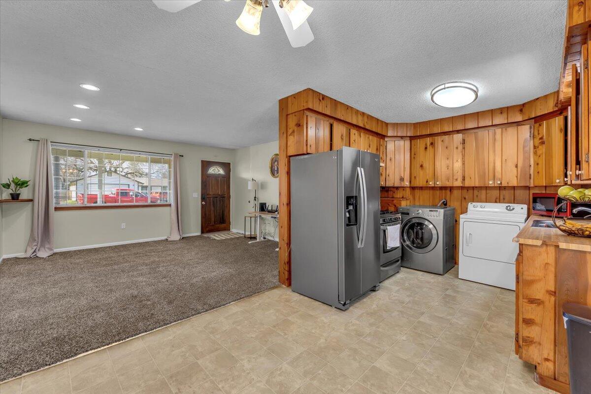 1481 Diamond Street Anderson, CA 96007 - Photo 9 of 39 11-1481 Diamond St - I-13