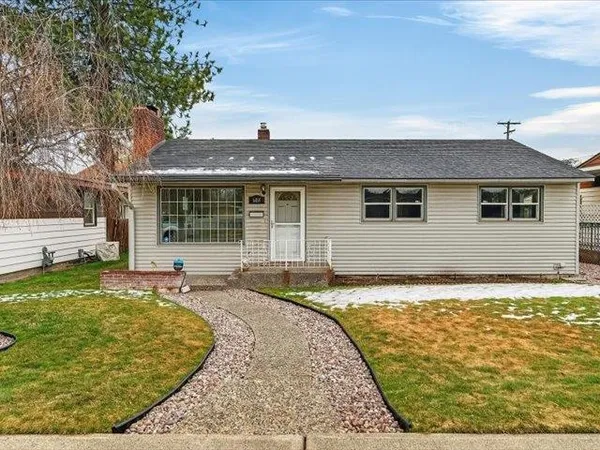 $325,000 | 608 East Central Avenue, Spokane, WA 99208