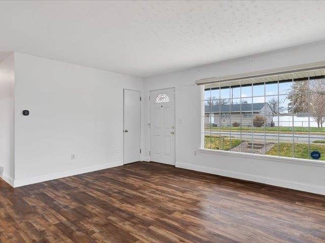 608 East Central Avenue Spokane, WA 99208 - Photo 4 of 34