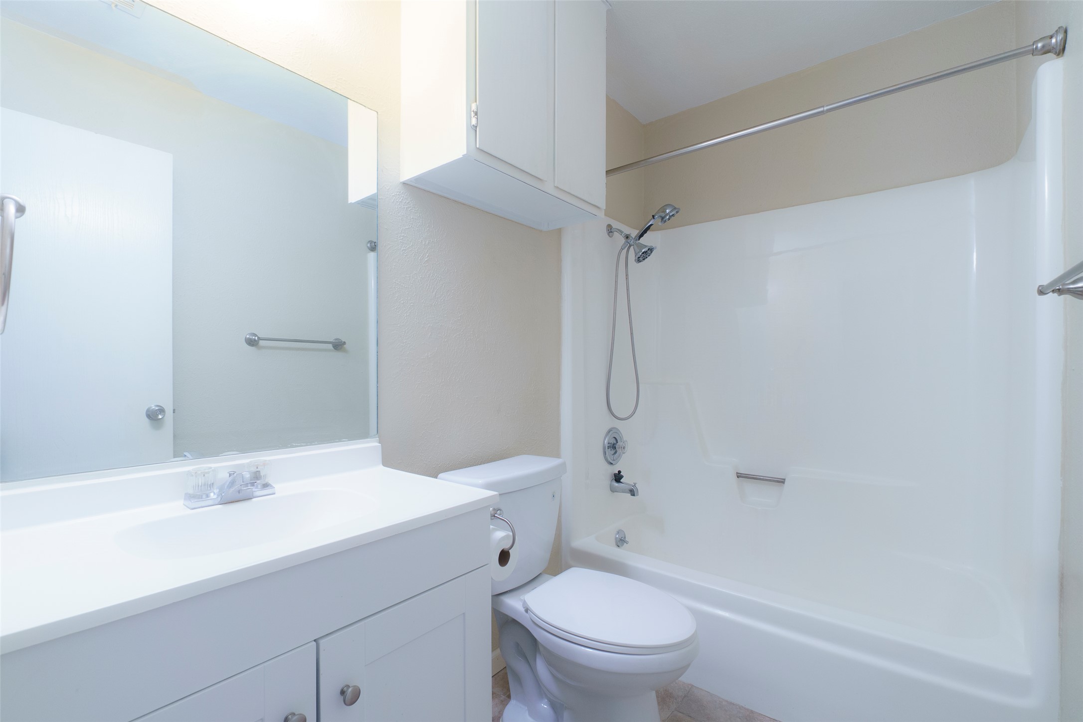 5603 Porsche Lane Austin, TX 78749 - Photo 18 of 25 a bathroom with a sink toilet and shower