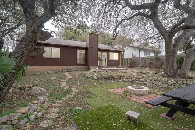 $2,275 | 5603 Porsche Lane, Austin, TX 78749