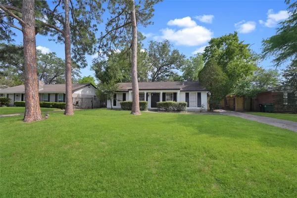$1,800 | 9519 Val Verde Street, Houston, TX 77063