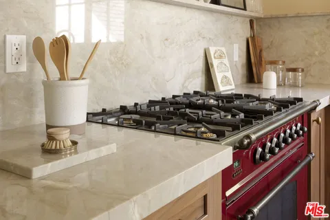 $1,699,000 | 2420 Catherine Road, Altadena, CA 91001