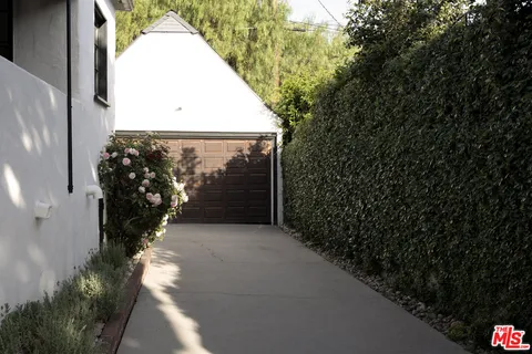 $1,699,000 | 2420 Catherine Road, Altadena, CA 91001