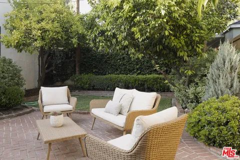 $1,699,000 | 2420 Catherine Road, Altadena, CA 91001