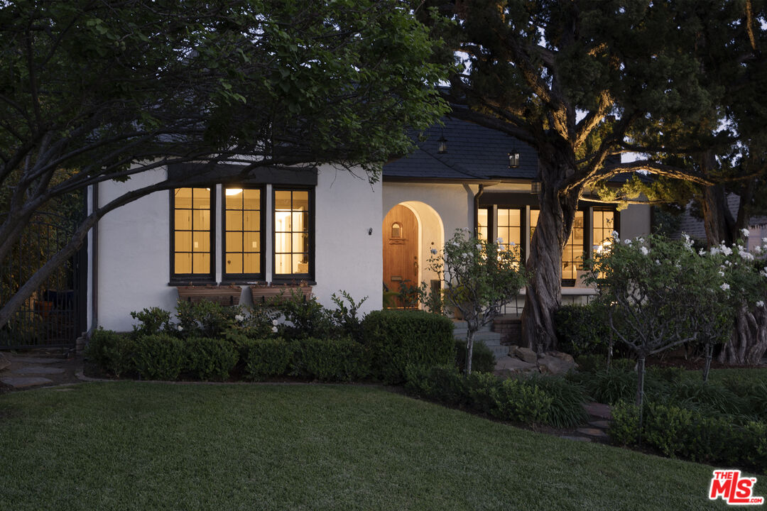 2420 Catherine Road Altadena, CA 91001 - Photo 41 of 45