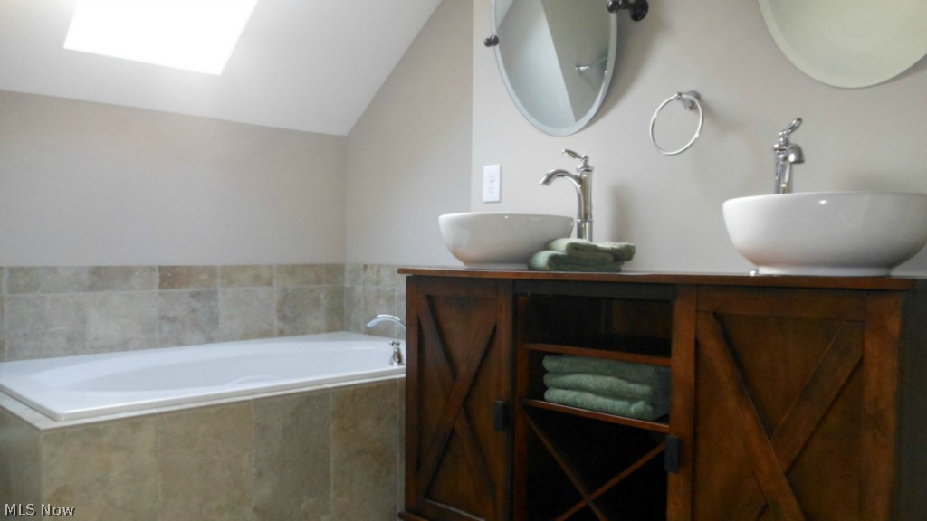 8222 Ravenna Road Hudson, OH 44236 - Photo 16 of 18
