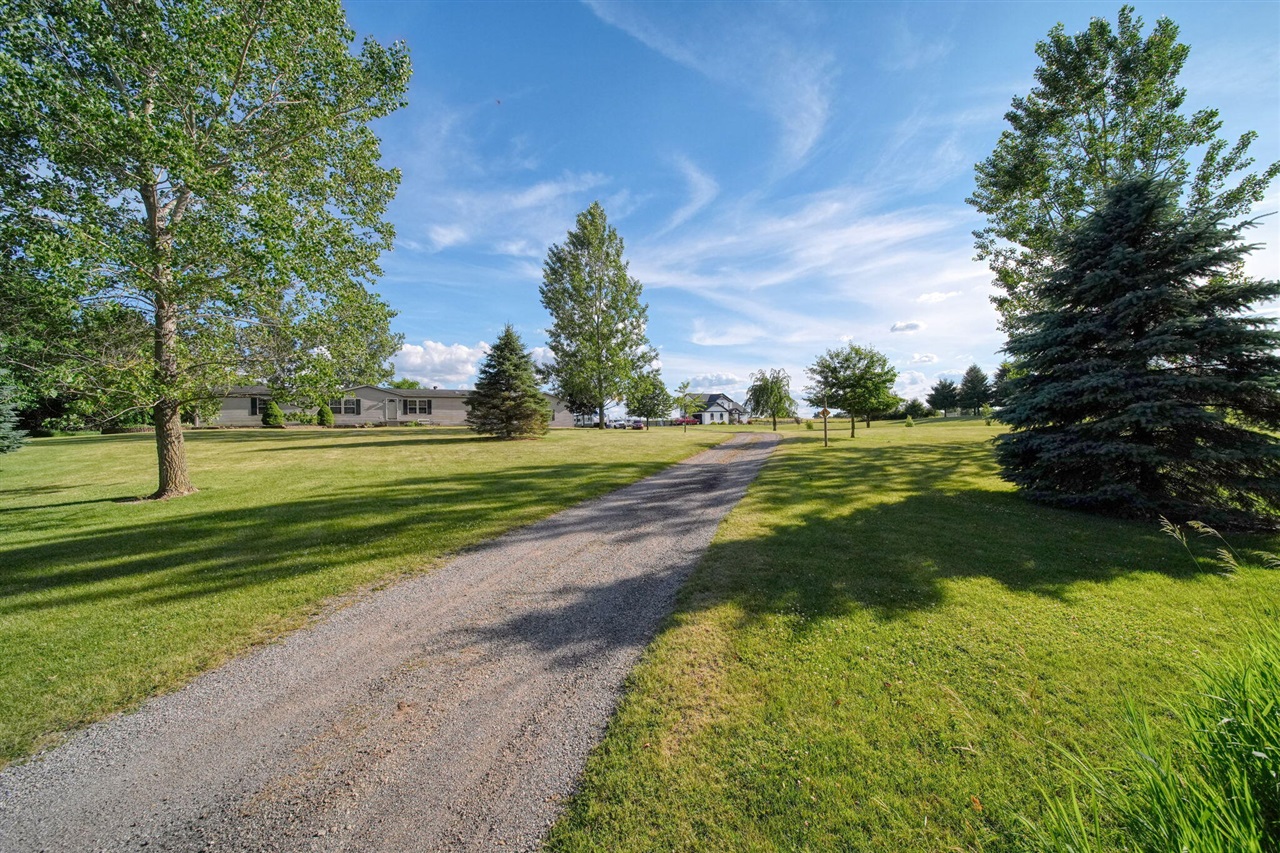13465 Horning Road Brooklyn, MI 49230 - Photo 4 of 57