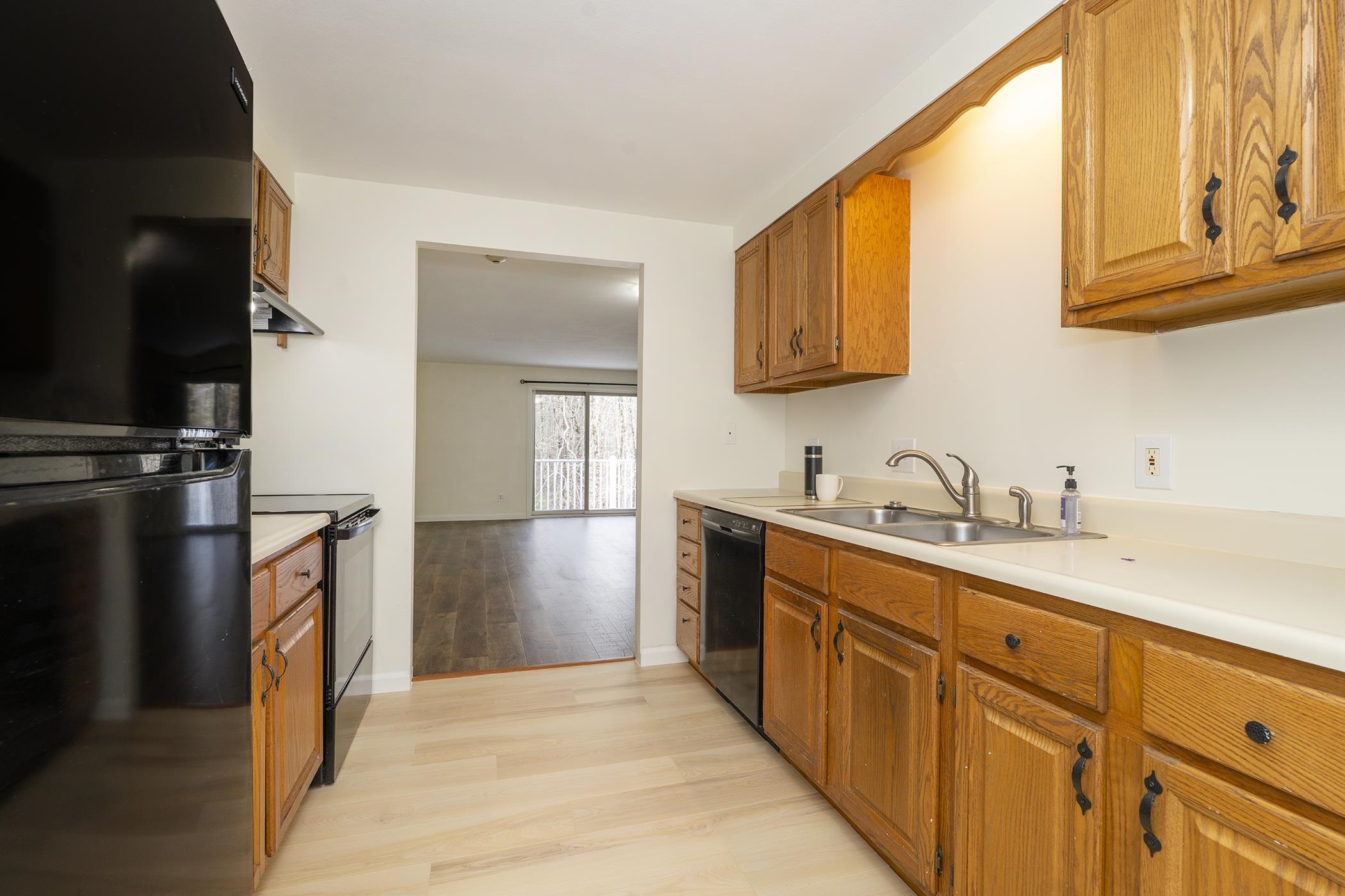 39 Ernest Avenue, Unit 308 Exeter, NH 03833 - Photo 4 of 26