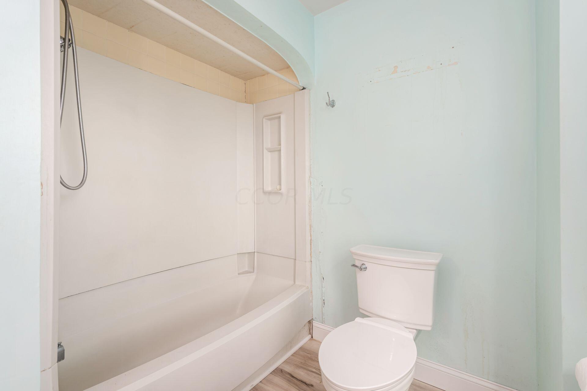 1777 Guilford Road Columbus, OH 43221 - Photo 26 of 40 036_ Rd Columbus OH 43221 USA