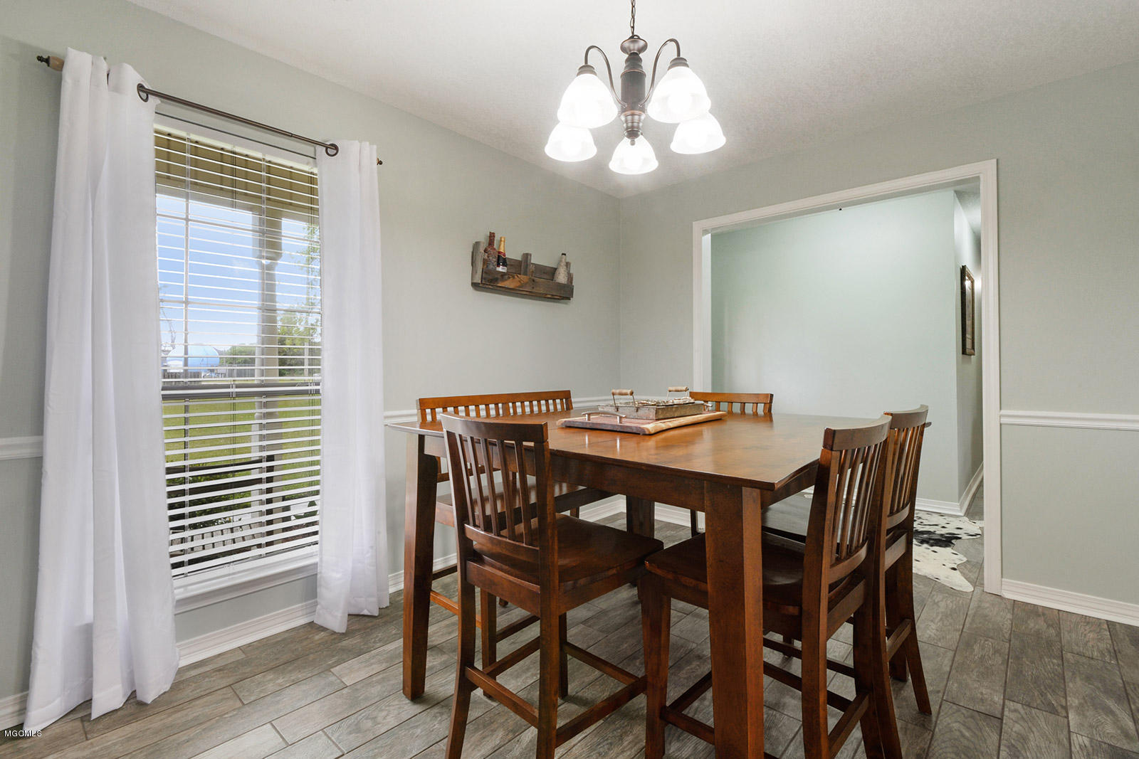 8240 Curry Road Biloxi, MS 39532 - Photo 6 of 18 Dining Room