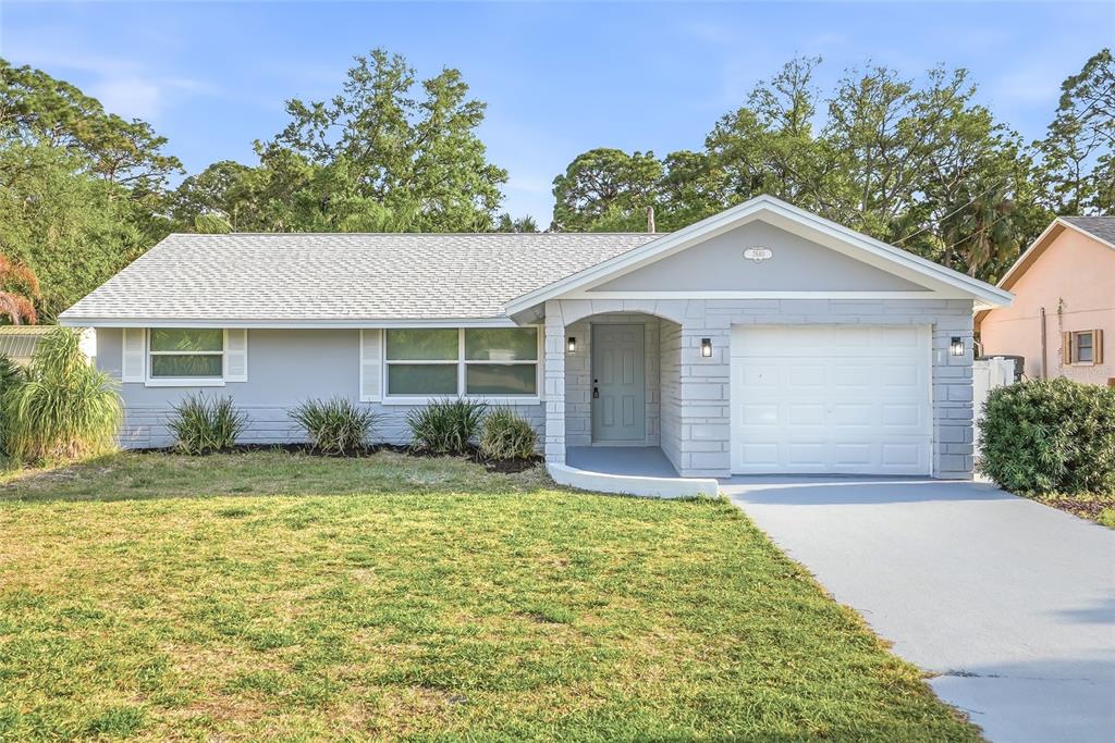 7840 Gulf Way Hudson, FL 34667 - Photo 1 of 37