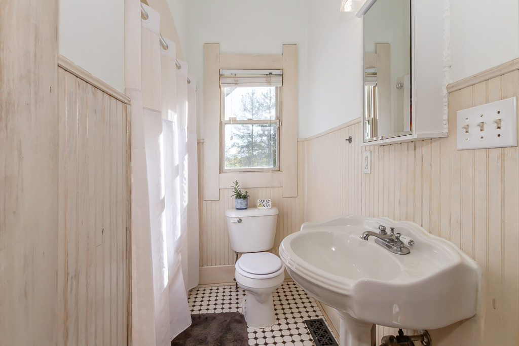 7640 Knapp Road Indianapolis, IN 46259 - Photo 12 of 19 Gallery Image 12