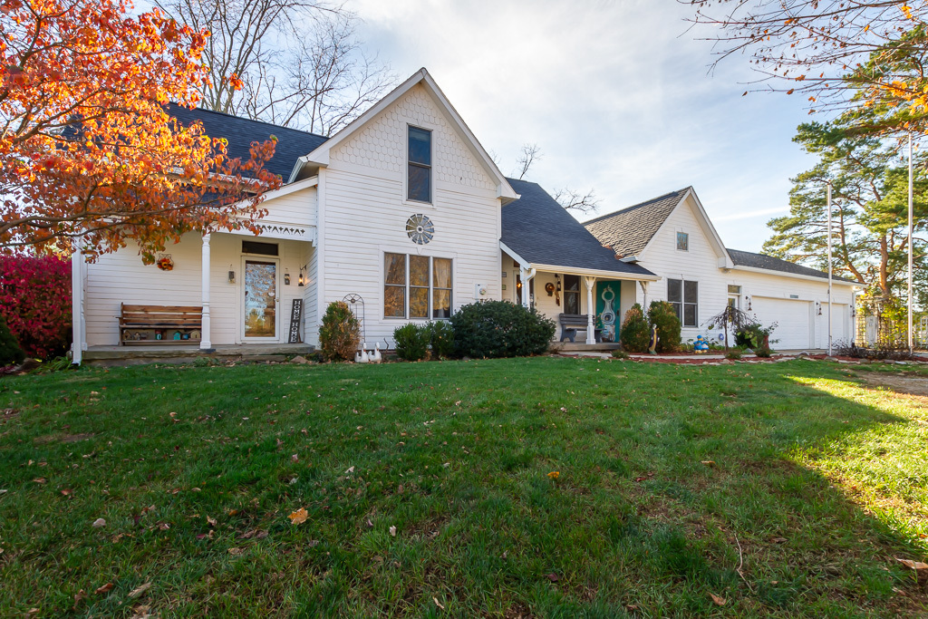 7640 Knapp Road Indianapolis, IN 46259 - Photo 3 of 19 Gallery Image 3