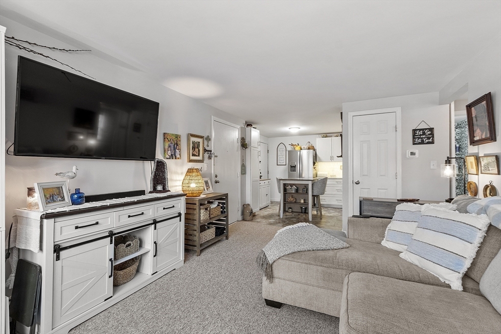 105 Ridgewood Lane, Unit 7 Gardner, MA 01440 - Photo 12 of 35