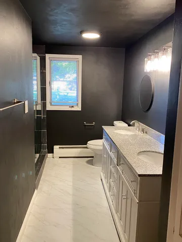 $399,900 | 2360 Hillside Lane, Green Bay, WI 54302