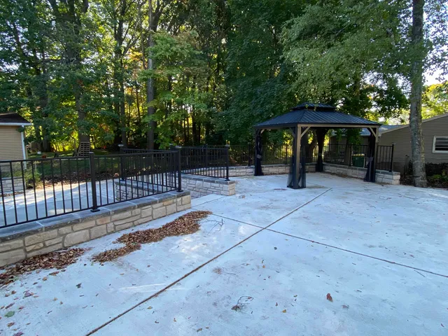 $399,900 | 2360 Hillside Lane, Green Bay, WI 54302