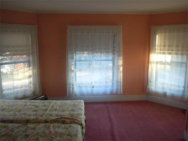 357 Maple Street Springfield, MA 01105 - Photo 9 of 16
