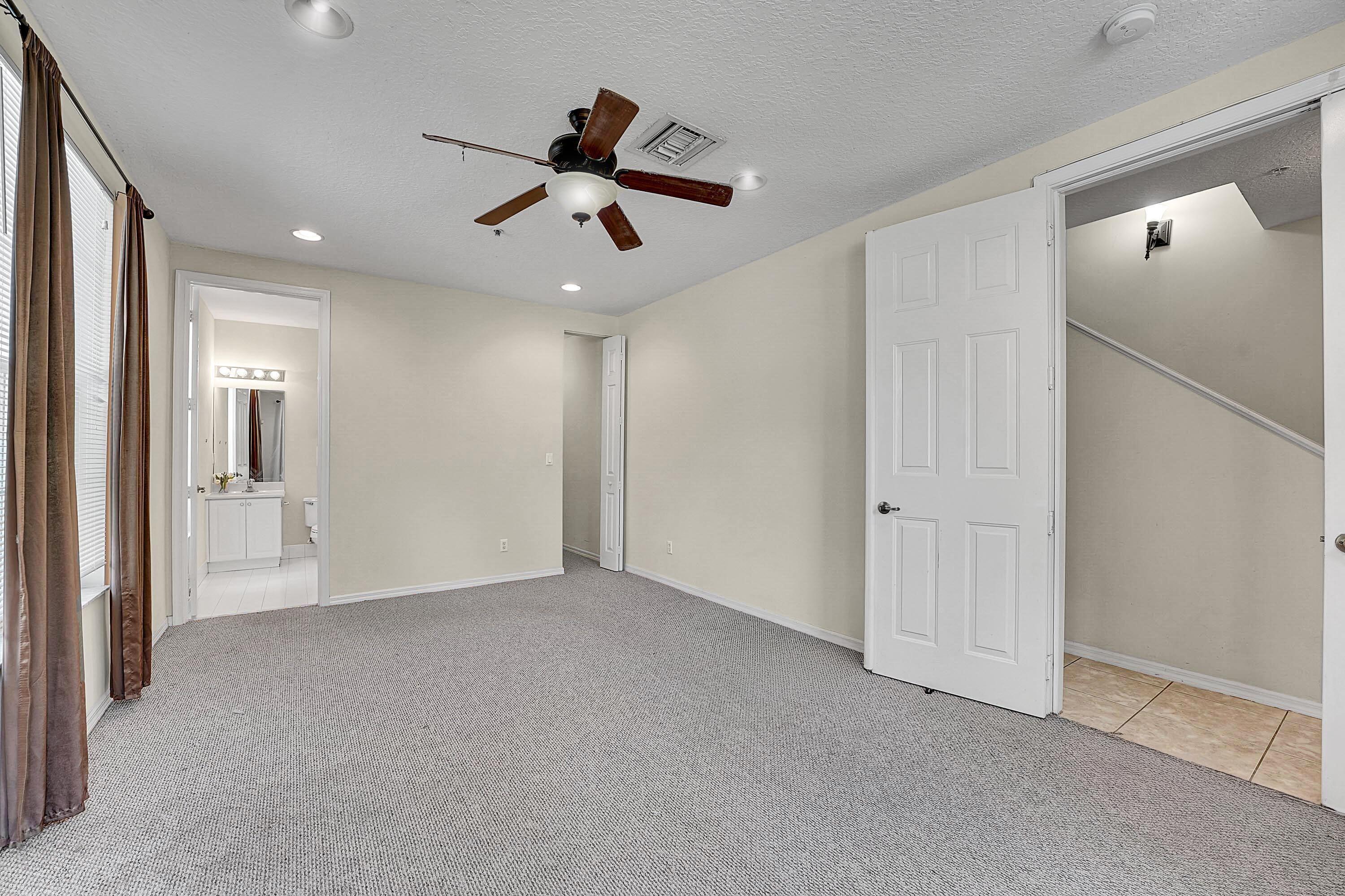 4300 Blowing Point Place Jupiter, FL 33458 - Photo 14 of 42 IMG_3777