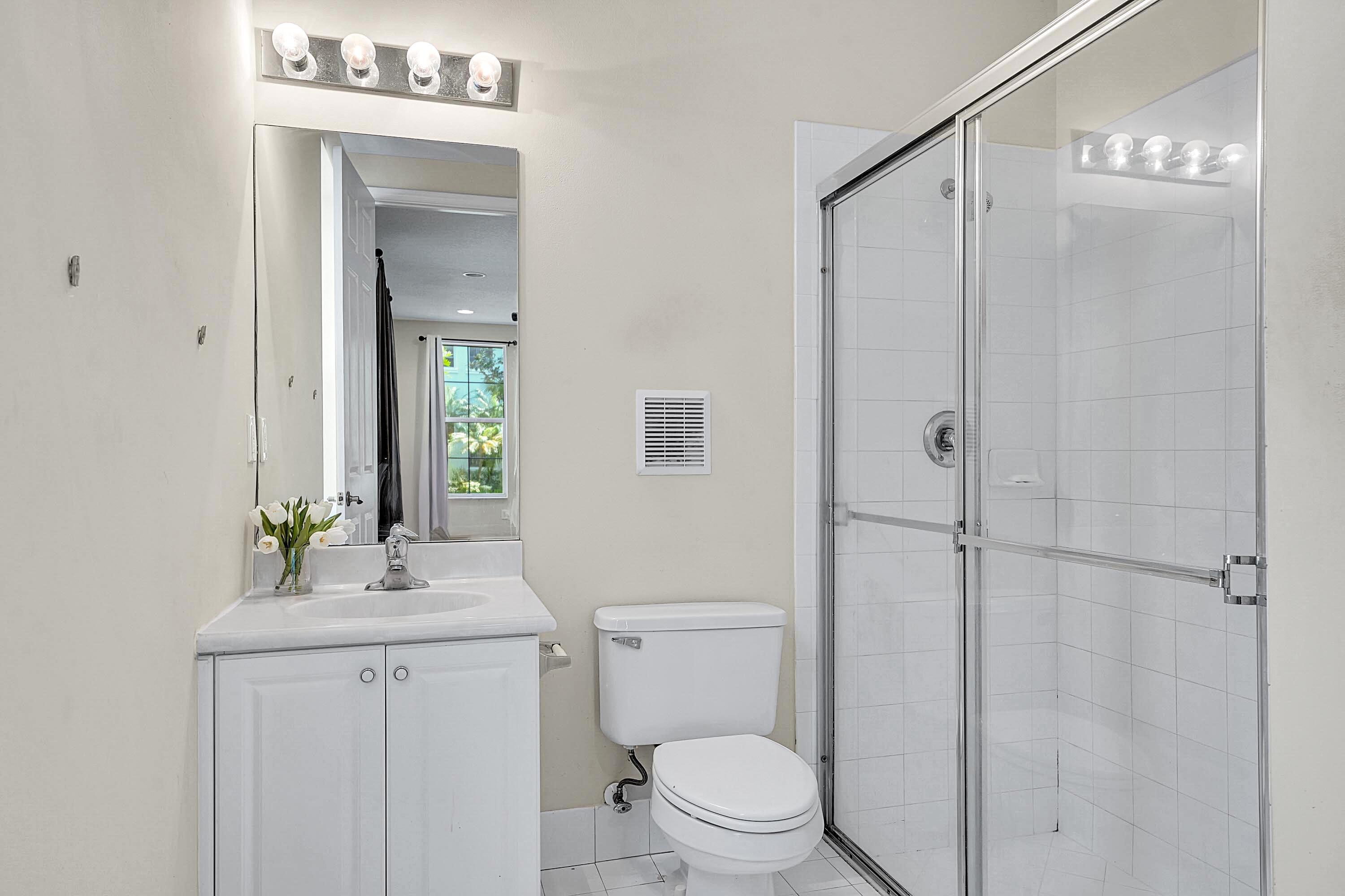 4300 Blowing Point Place Jupiter, FL 33458 - Photo 19 of 42 IMG_3776