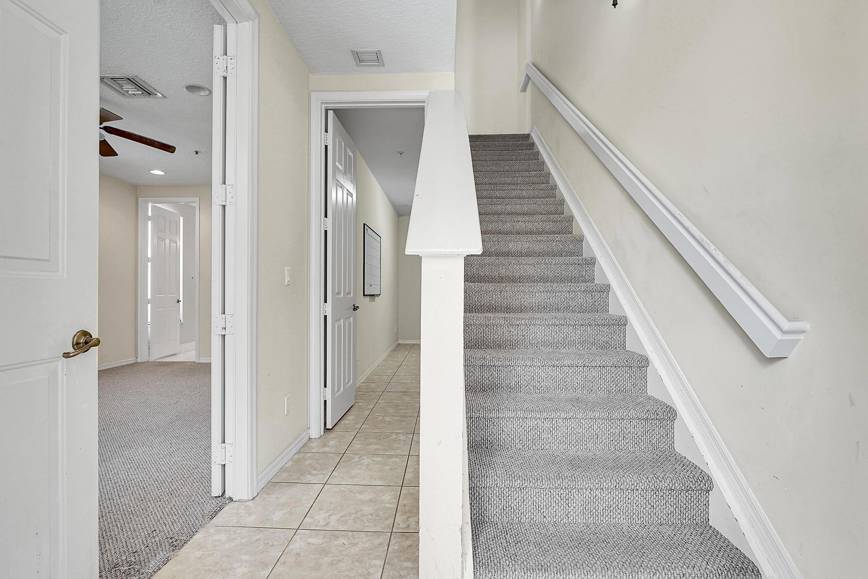 4300 Blowing Point Place Jupiter, FL 33458 - Photo 4 of 42 IMG_3815