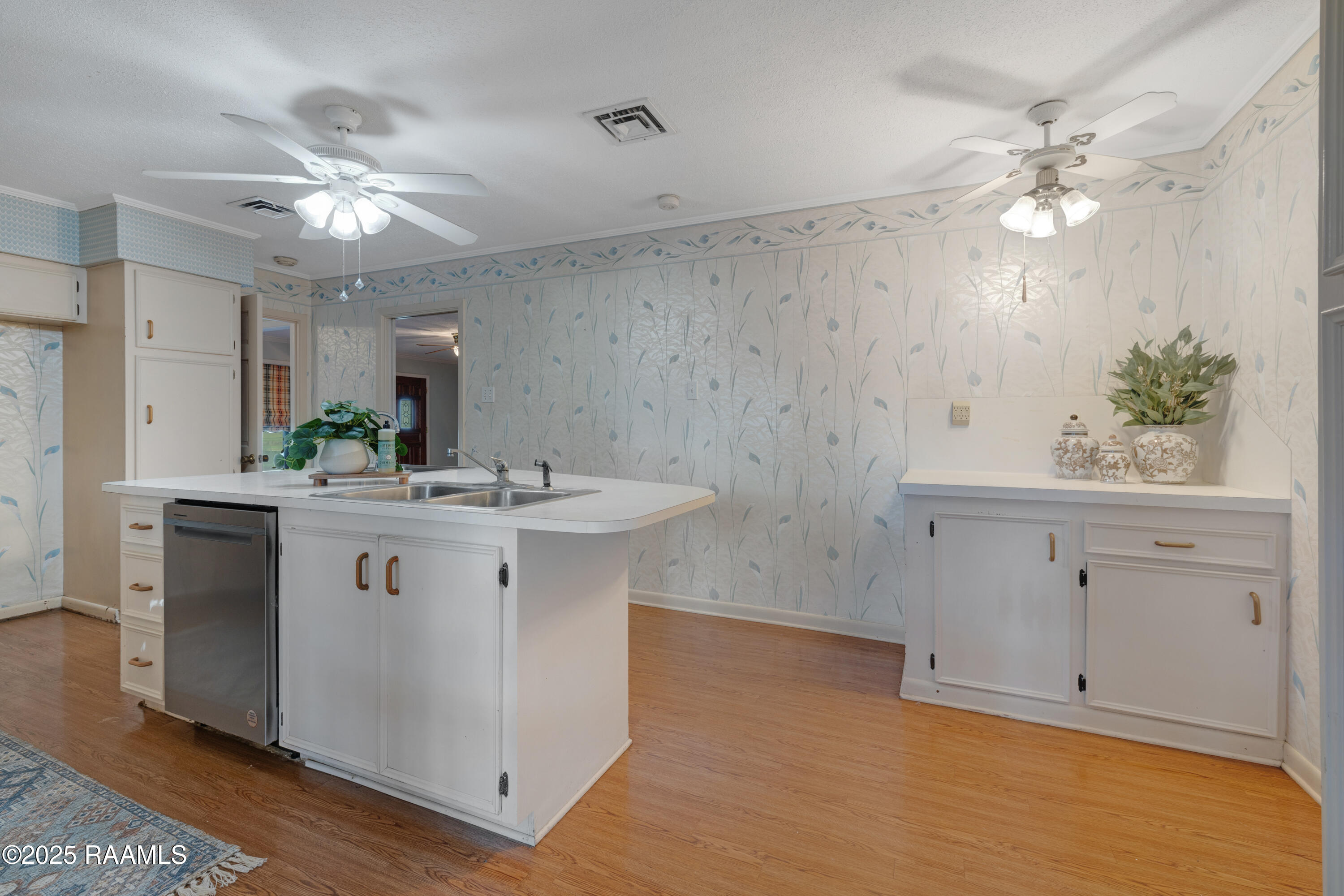 1036 Garber Road Broussard, LA 70518 - Photo 9 of 34 IMG_6881