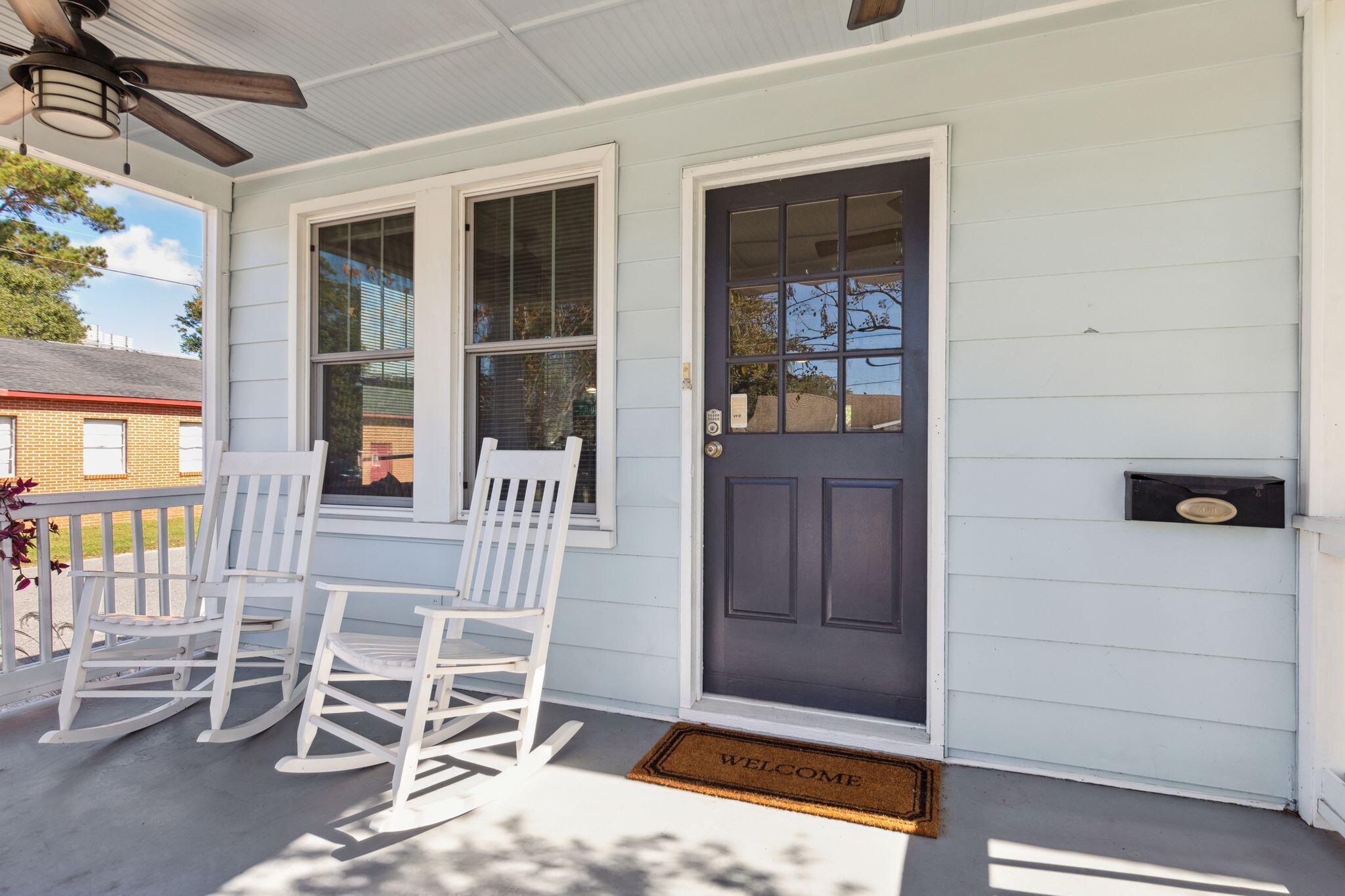 1322 Rutledge Avenue Charleston, SC 29403 - Photo 3 of 27 1322RutledgeAve-KeenEyeMarketing-003