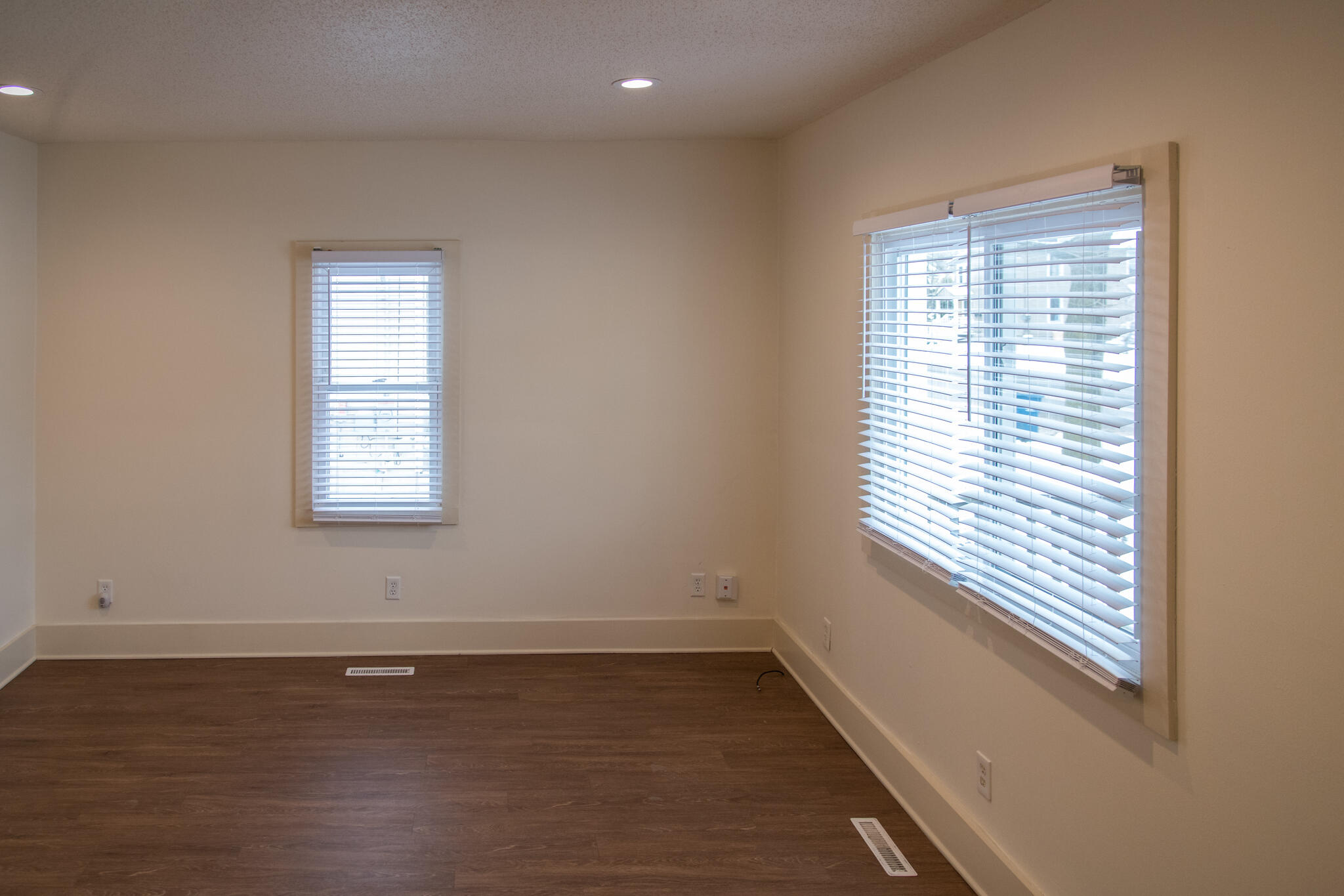 1018 North Rose Street Kalamazoo, MI 49007 - Photo 4 of 23 DSC_1382Li