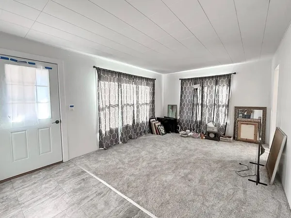 $79,500 | 408 North St James Street, El Dorado Springs, MO 64744