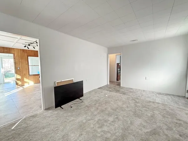 $79,500 | 408 North St James Street, El Dorado Springs, MO 64744