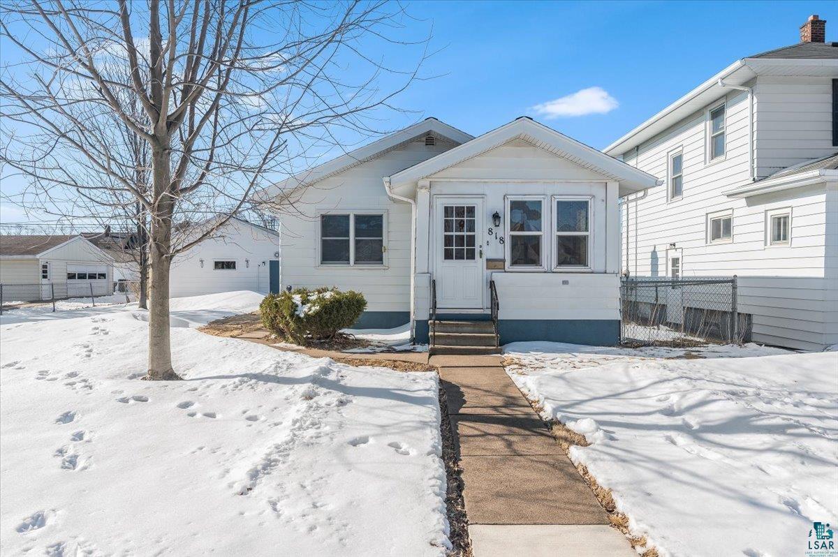 818 Lincoln Street Superior, WI 54880 - Photo 1 of 24
