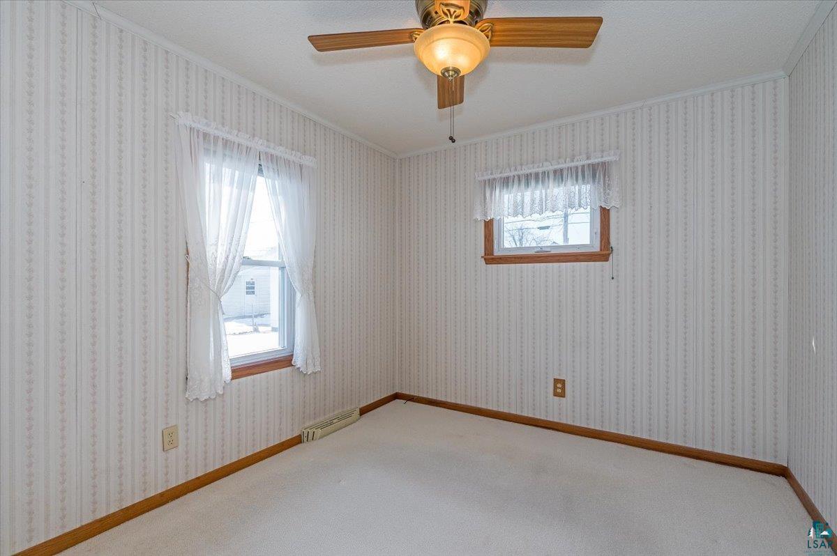 818 Lincoln Street Superior, WI 54880 - Photo 12 of 24
