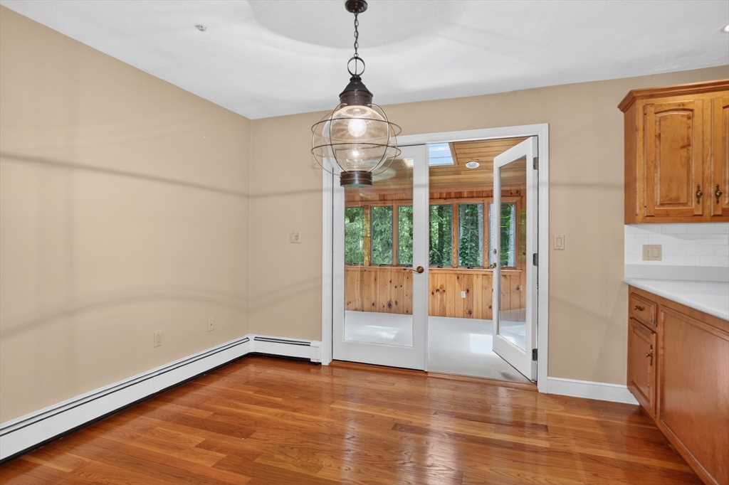 17 Maplewood Road Medfield, MA 02052 - Photo 7 of 41