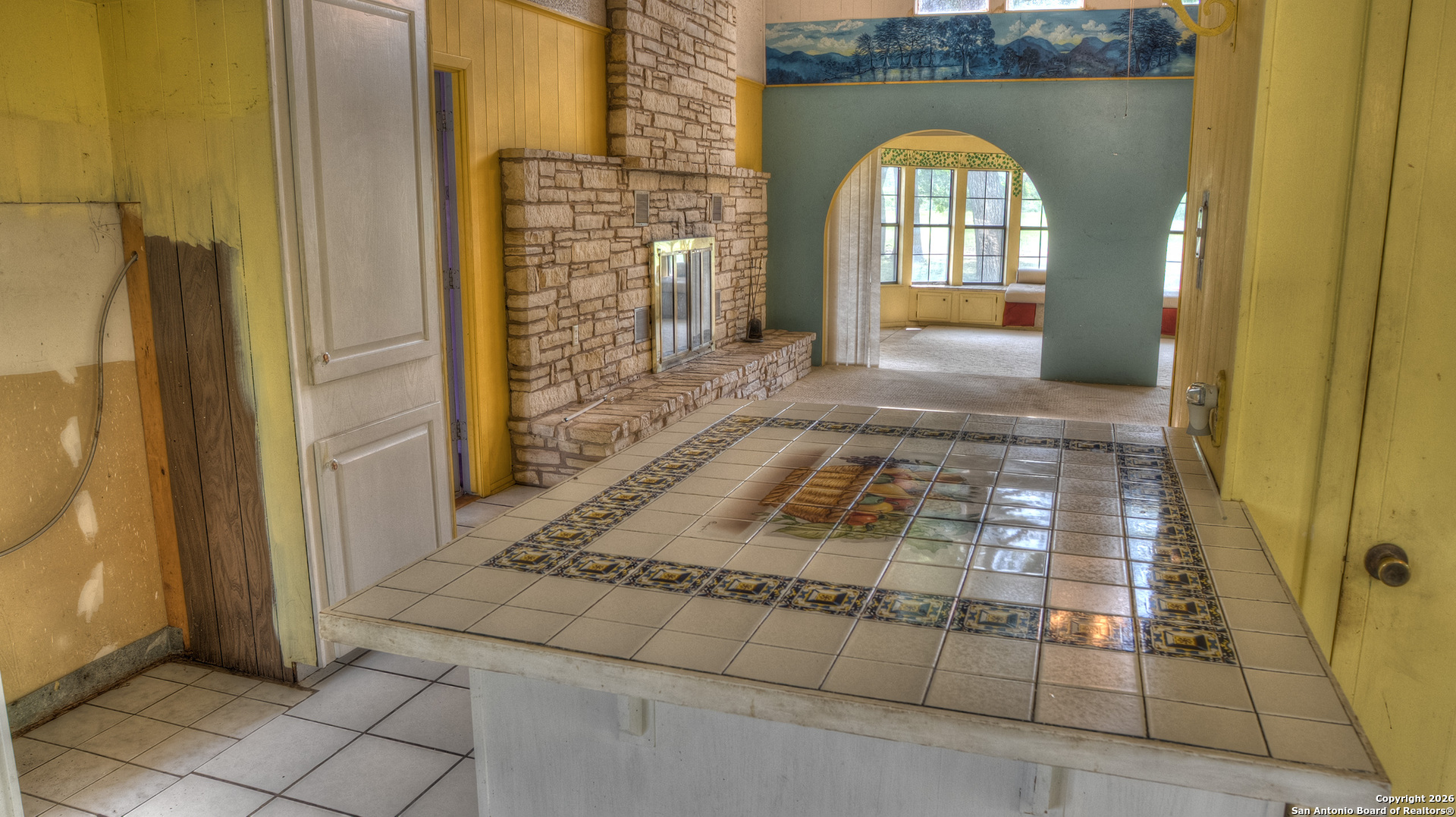 6623 Ranch Road 1120 Rio Frio, TX 78879 - Photo 15 of 25 a view of entryway with a front door