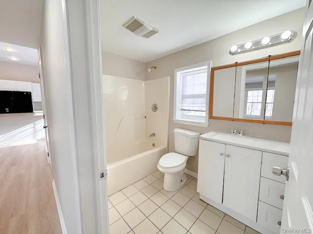 $394,900 | 3 Glade Road, Poughkeepsie, NY 12601